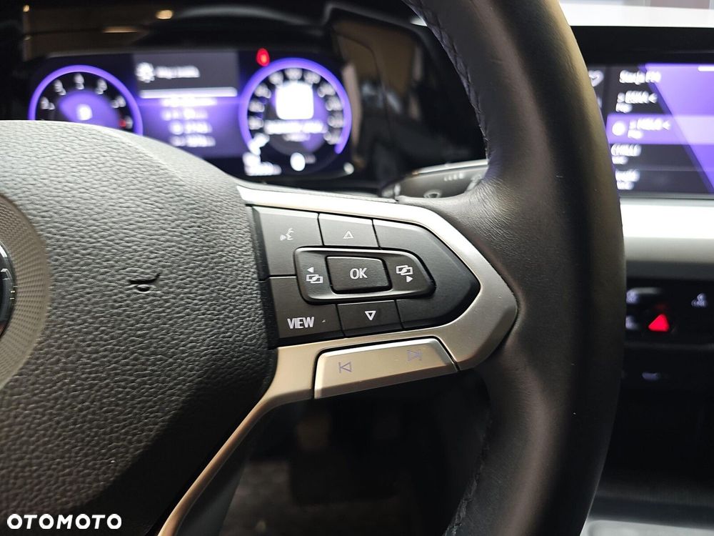 Volkswagen Golf 1.5 TSI EVO Life - 15