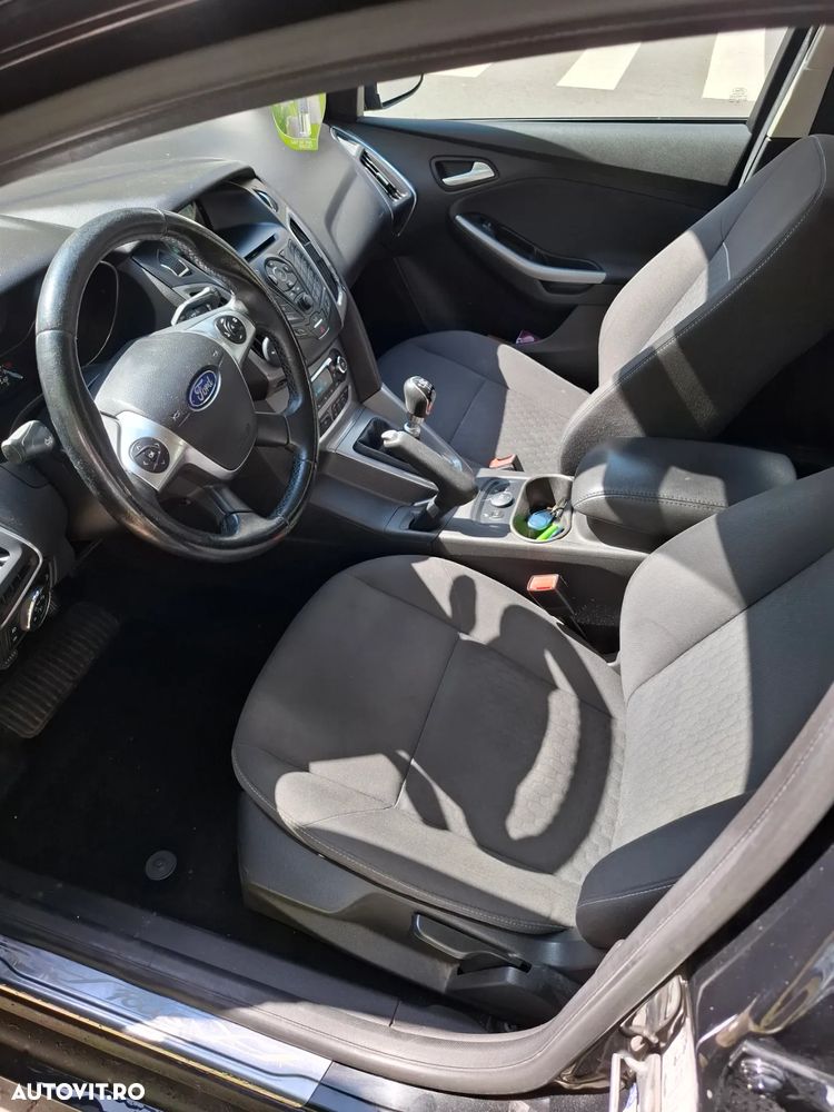 Ford Focus ver-1-0-ecoboost-active - 2