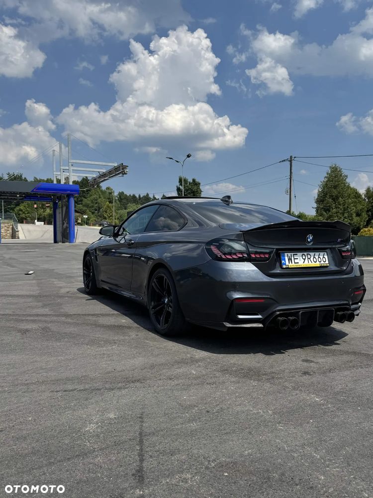 BMW M4 - 4