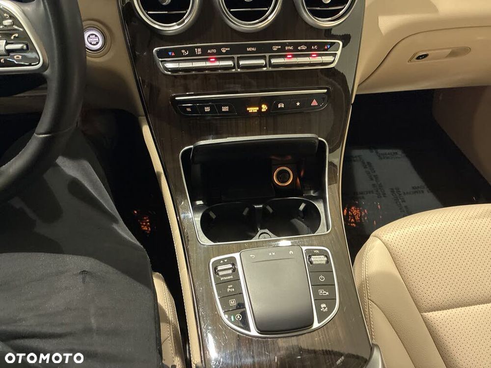 Mercedes-Benz GLC 300 d 4Matic 9G-TRONIC - 3
