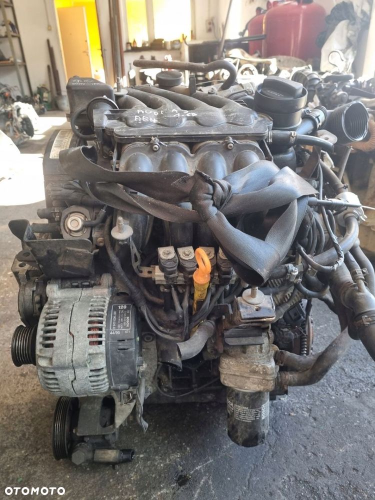 AUDI A3 8L 96-03 r. SILNIK 1,6 BENZYNA OZNACZENIE SILNIKA AEH + - 2