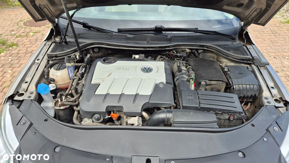 Volkswagen Passat CC - 22