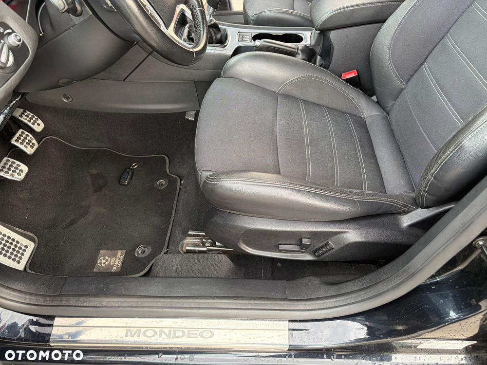 Ford Mondeo 2.0 TDCi Champions Edition - 12