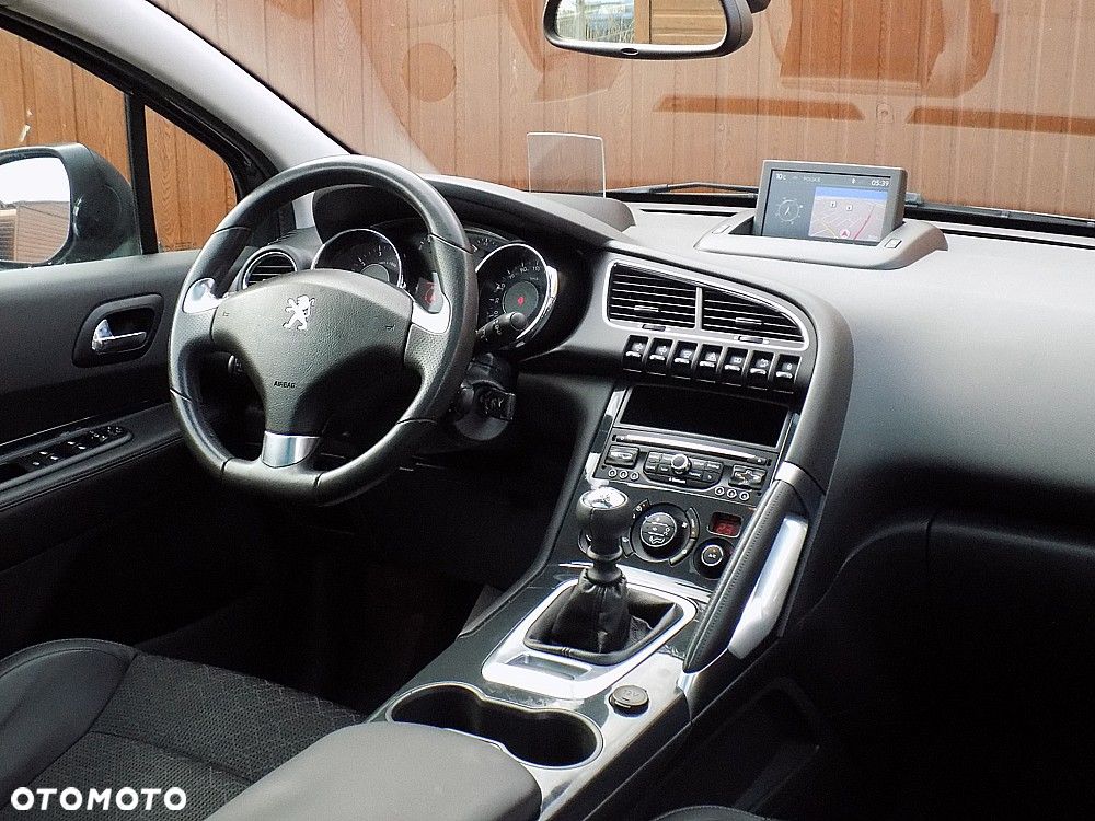 Peugeot 3008 PureTech 130 Stop & Start GPF Allure - 21