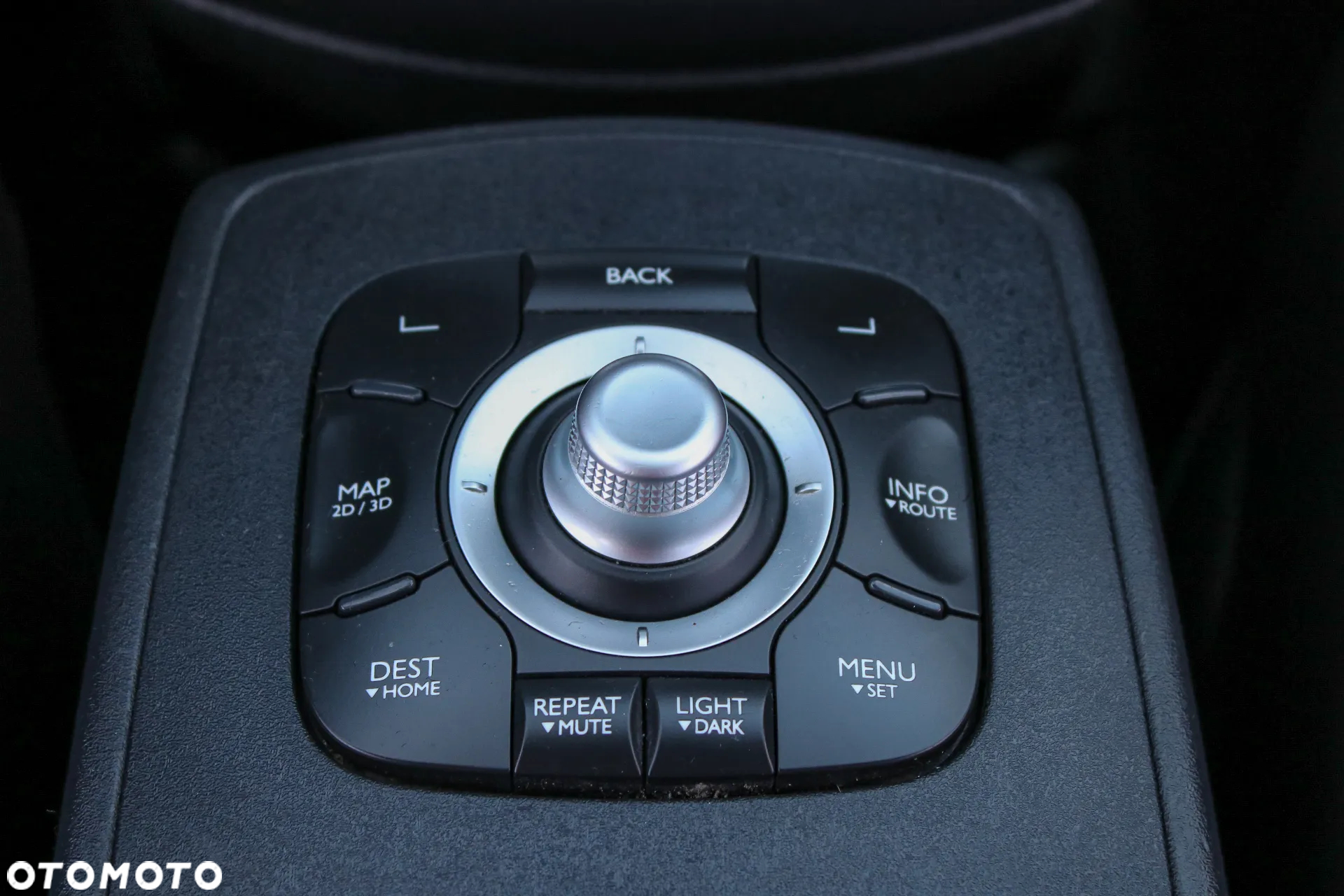 Renault Grand Scenic ENERGY TCe 115 Bose Edition - 36
