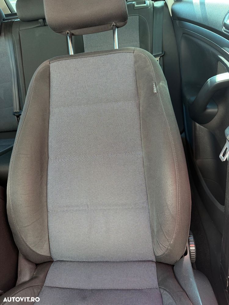 Volkswagen Golf 2.0 TDI BlueMotion Technology Comfortline - 20