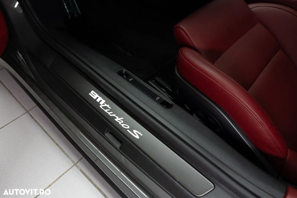 Porsche 911-TURBO-S PDK - 18