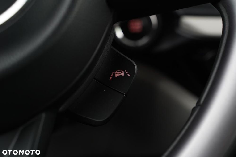 Suzuki Swift 1.2 Dualjet SHVS Premium Plus - 11