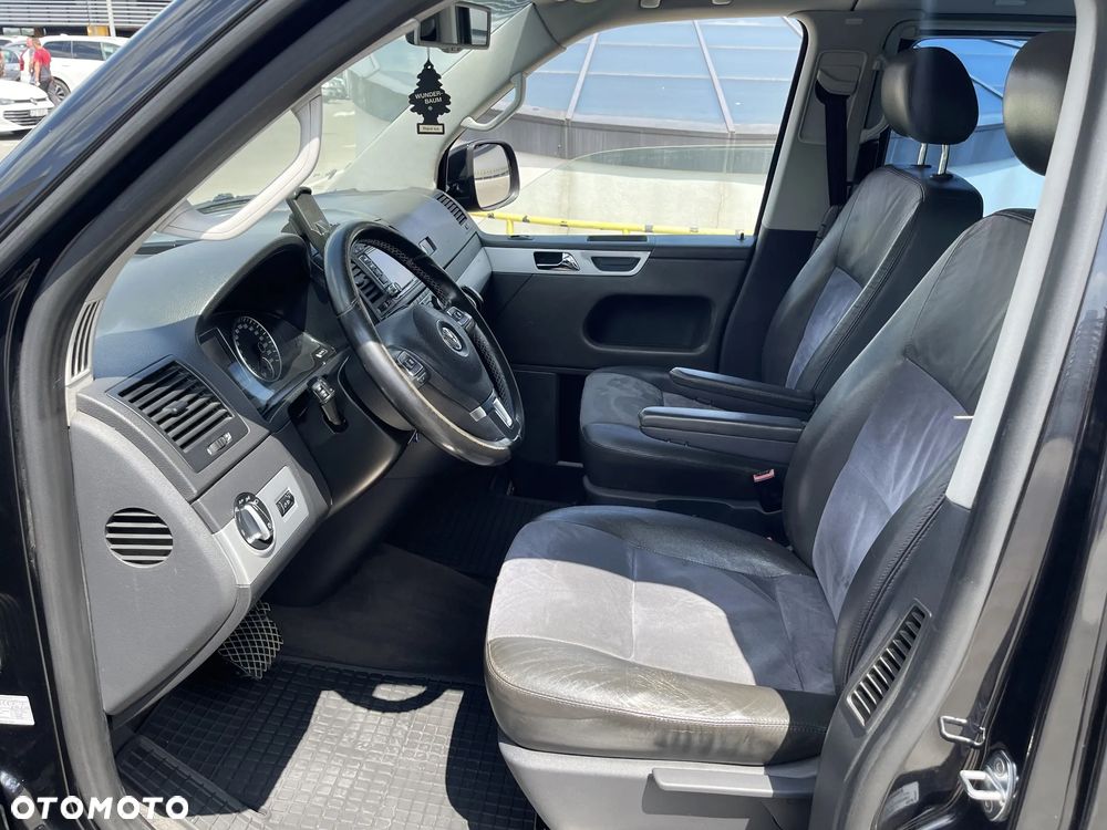 Volkswagen Multivan - 18