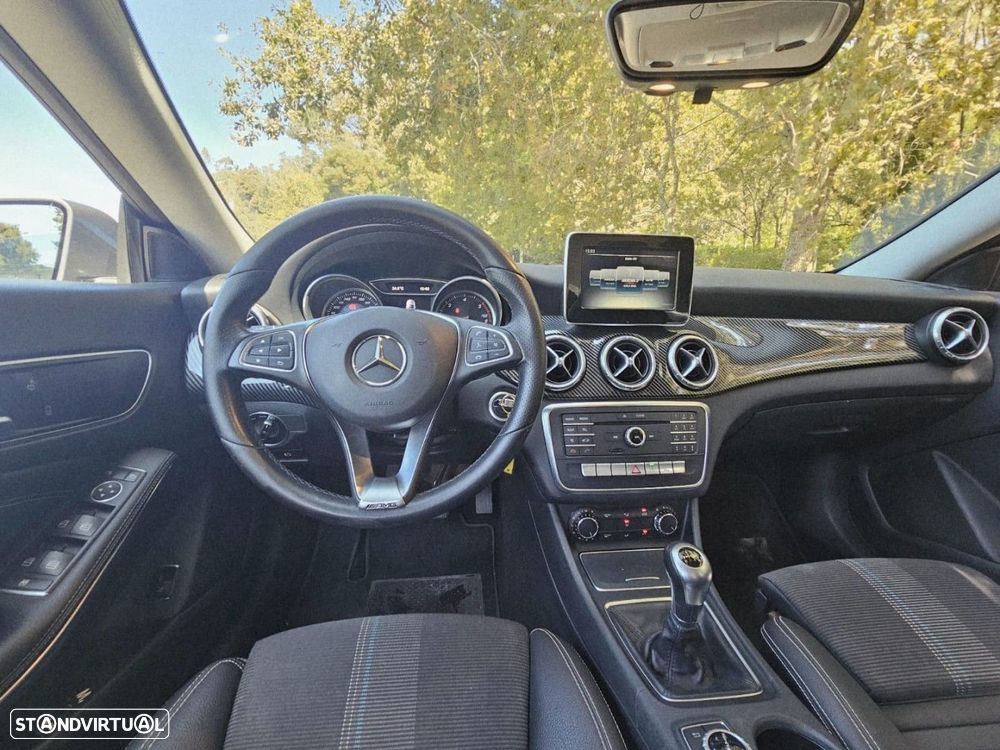 Mercedes-Benz CLA 180 (CDI) d Urban - 14