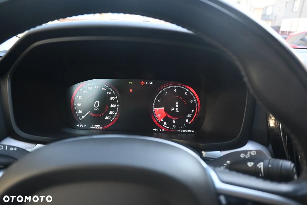 Volvo V60 B3 B Momentum - 31