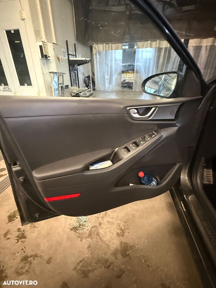 Hyundai IONIQ 1.6 141CP Exclusive - 11