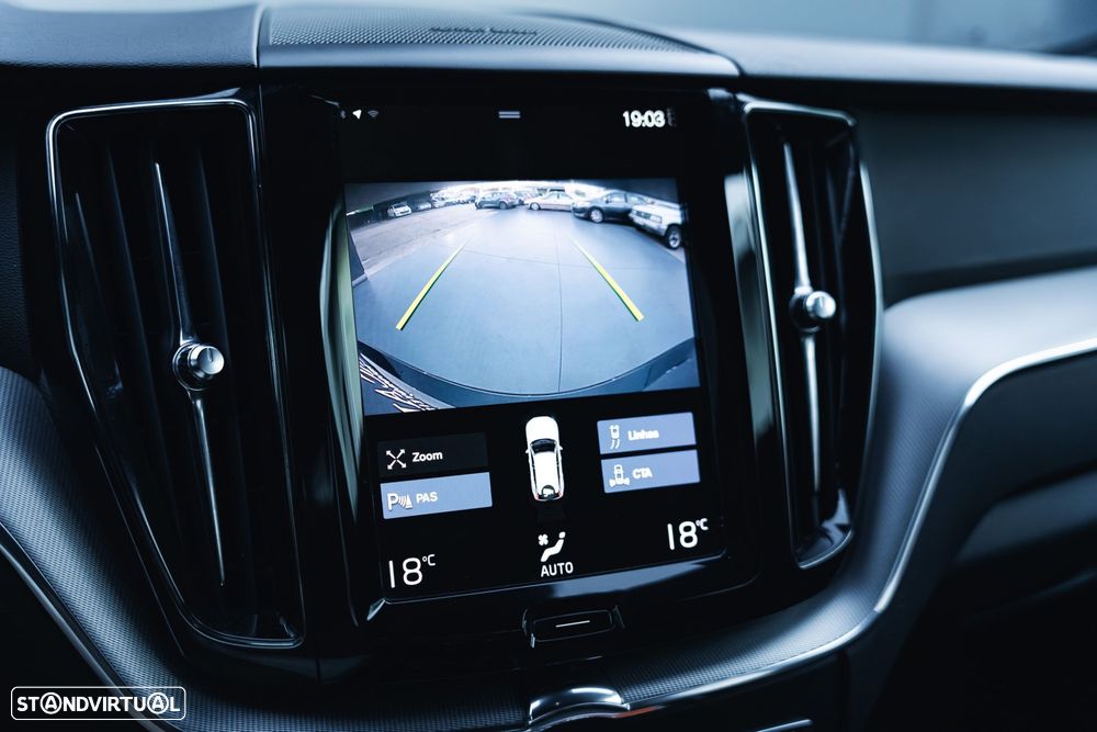 Volvo XC 60 2.0 D4 R-Design Geartronic - 54