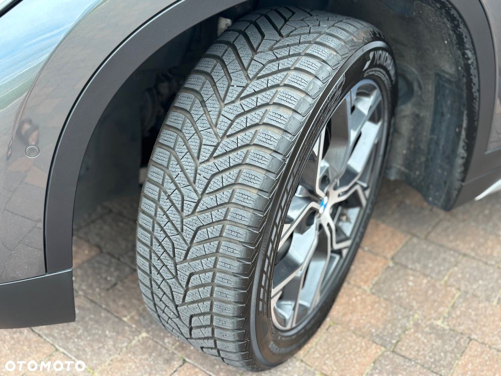 BMW X1 sDrive18d xLine sport - 38