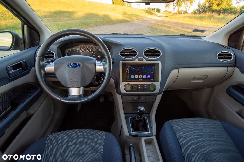 Ford Focus - 13