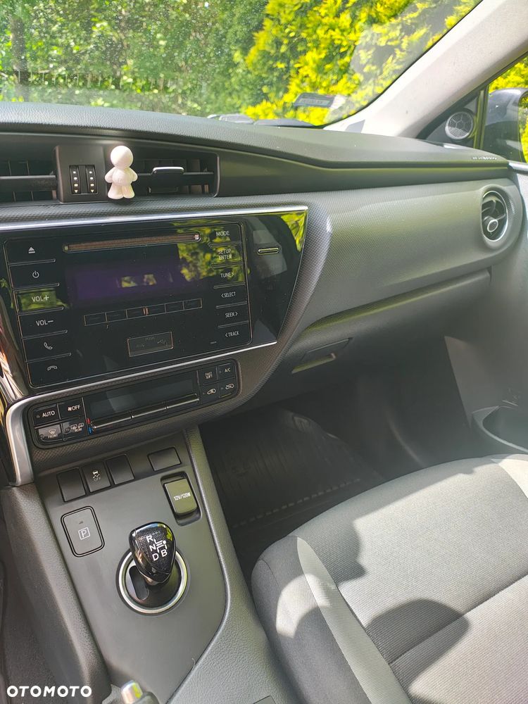 Toyota Auris Hybrid 135 Active - 10