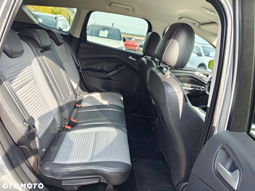 Ford Kuga 2.0 TDCi 4x2 Titanium - 23