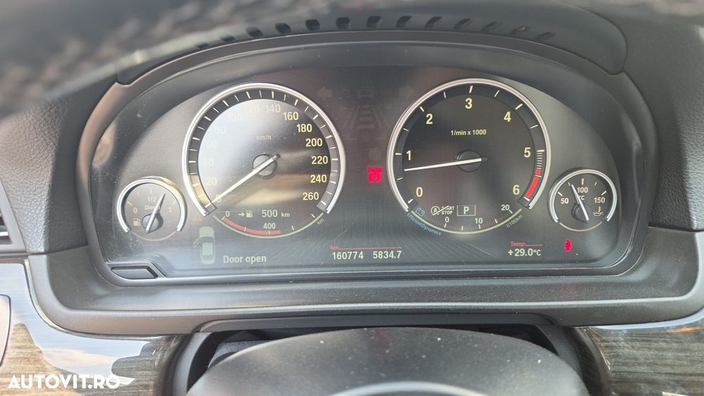 BMW Seria 5 530d xDrive AT - 8