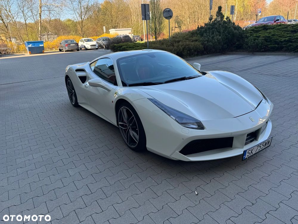 Ferrari 488 - 10