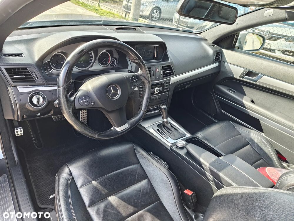 Mercedes-Benz Klasa E 350 CDI DPF BlueEFFICIENCY 7G-TRONIC Avantgarde - 26