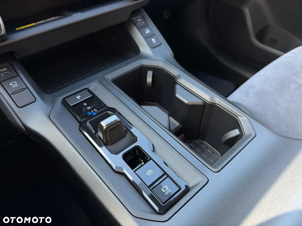 Suzuki Across 2.5 Plug-in Hybrid Elegance 4WD CVT - 18