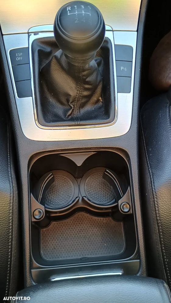 Volkswagen Passat - 13