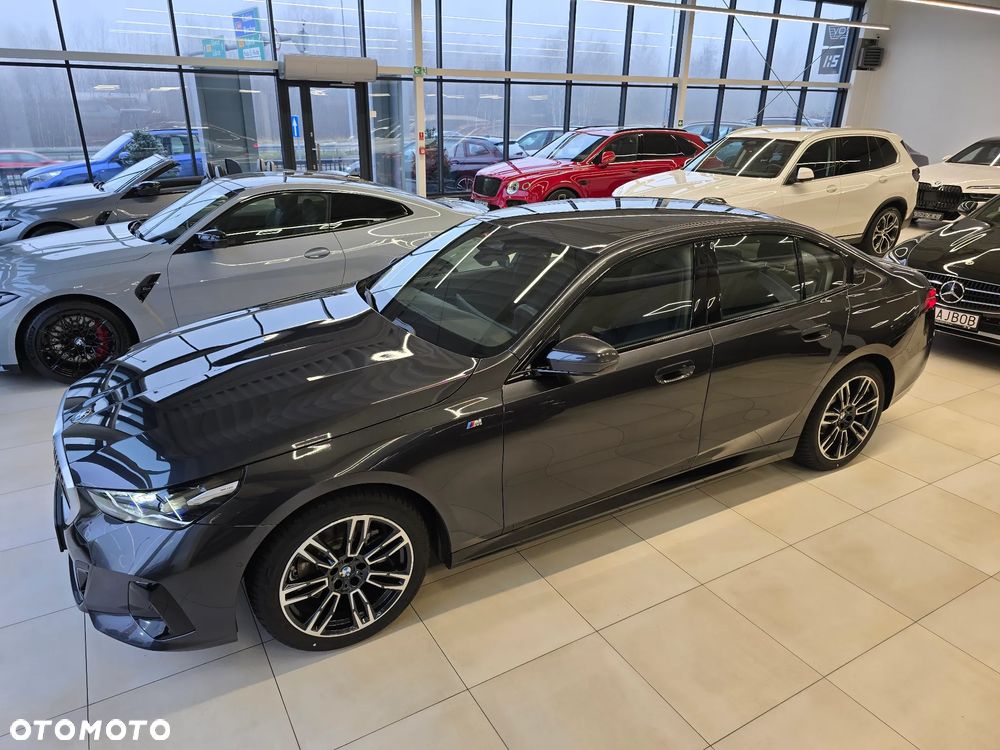 BMW Seria 5 520i mHEV M Sport - 1