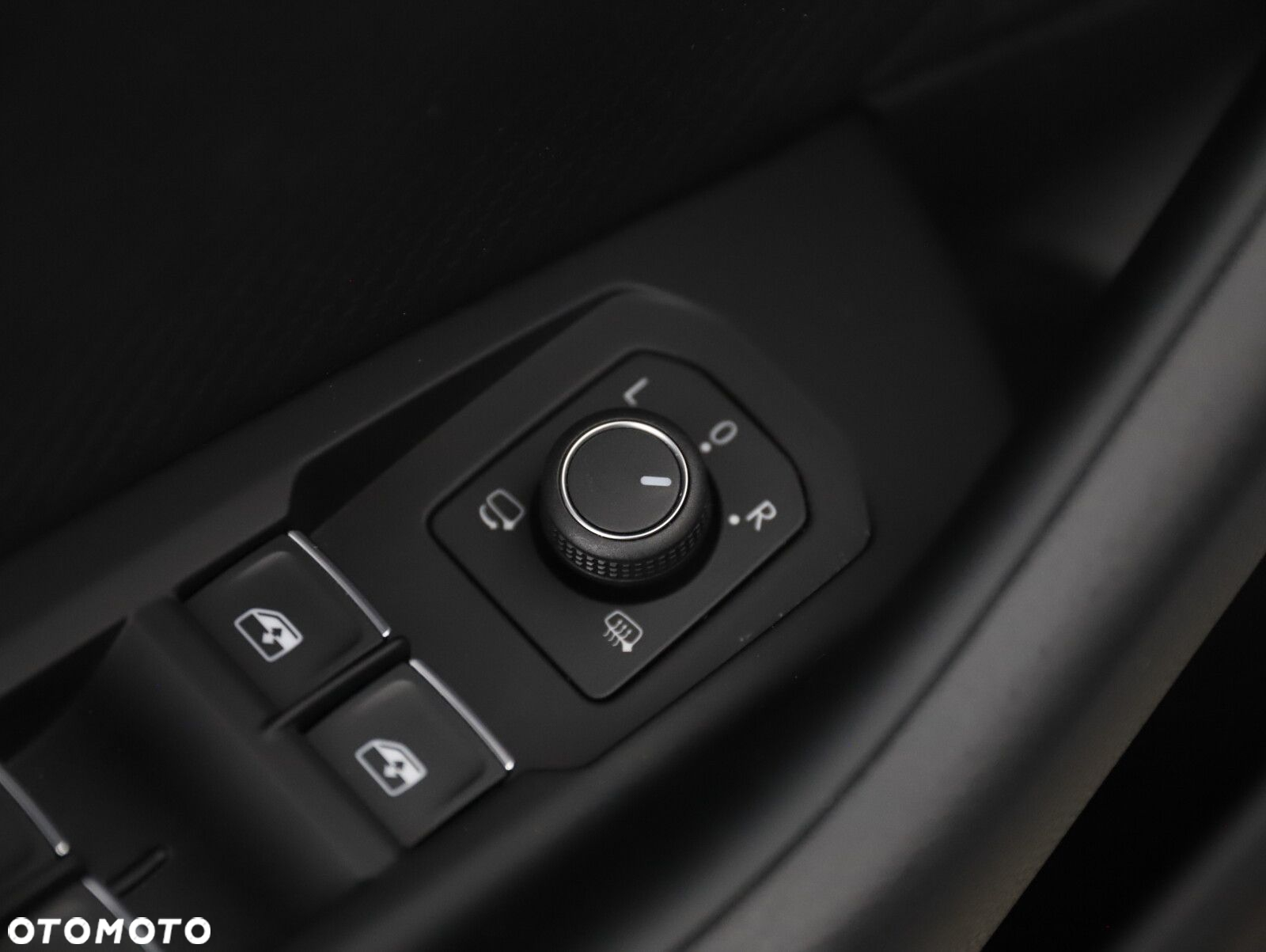 Volkswagen Arteon 2.0 TSI 4Motion R DSG - 23