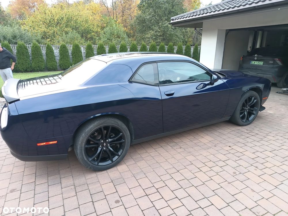 Dodge Challenger - 5