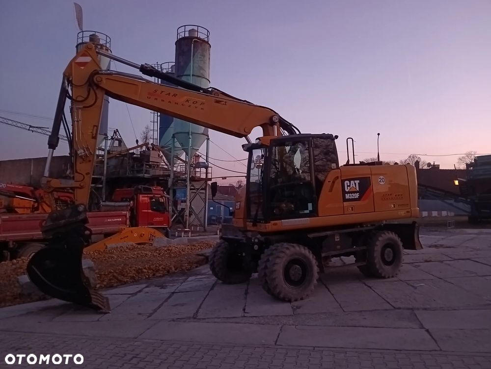 Caterpillar - 2