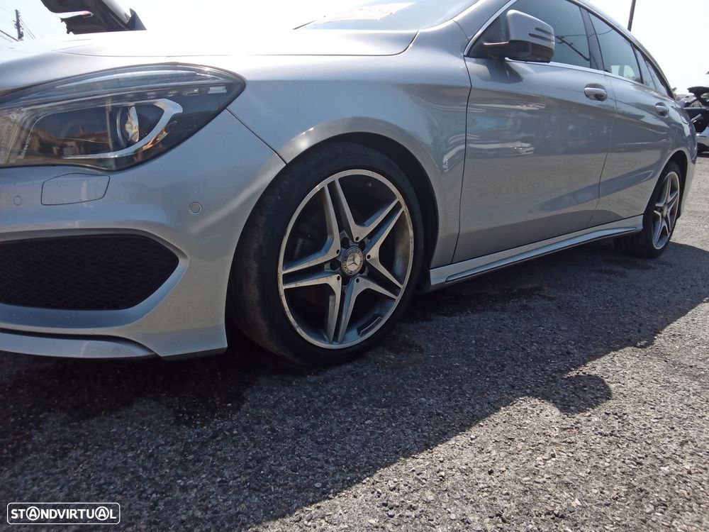 Mercedes-Benz CLA 180 d Shooting Brake AMG Line - 5