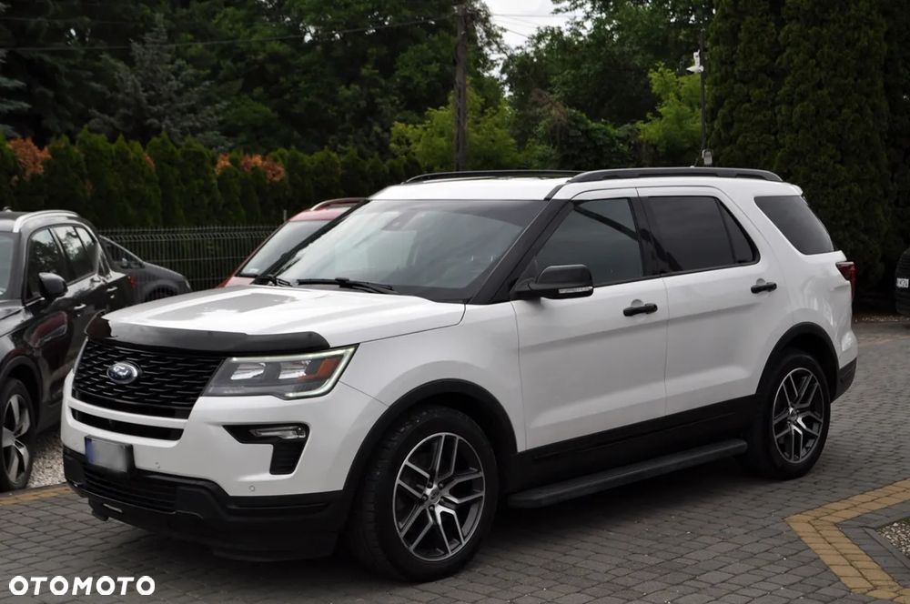 Ford Explorer - 1