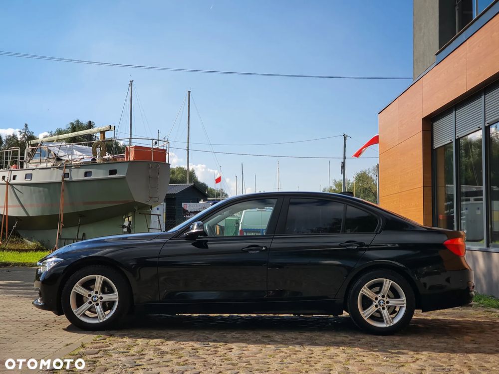 BMW Seria 3 316d - 30