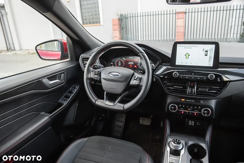 Ford Kuga 2.5 Duratec FHEV ST-LINE X - 34