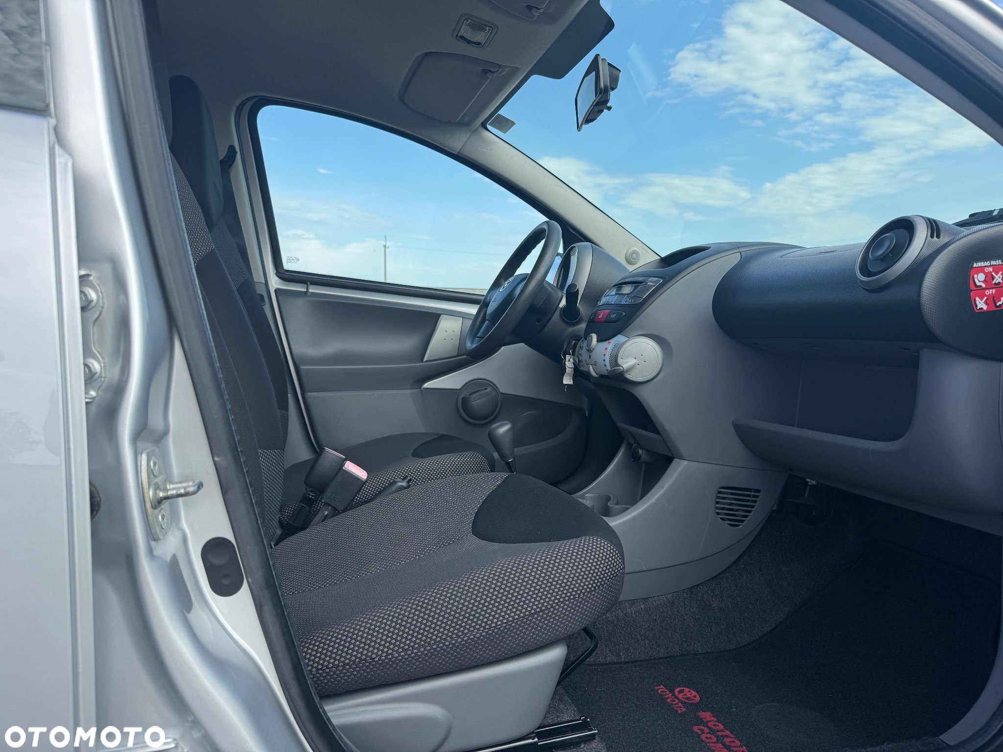 Toyota Aygo 1.0 VVT-i Luna MM A/C - 12