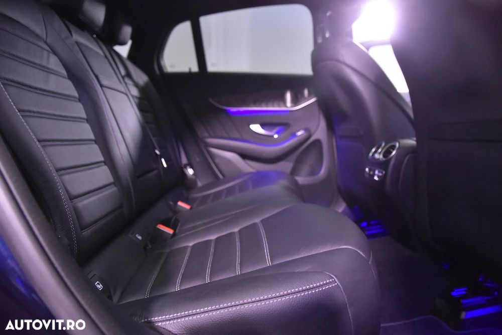 Mercedes-Benz GLC 300 e 4Matic 9G-TRONIC AMG Line - 12