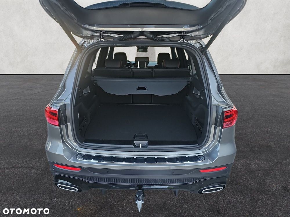 Mercedes-Benz GLB - 16