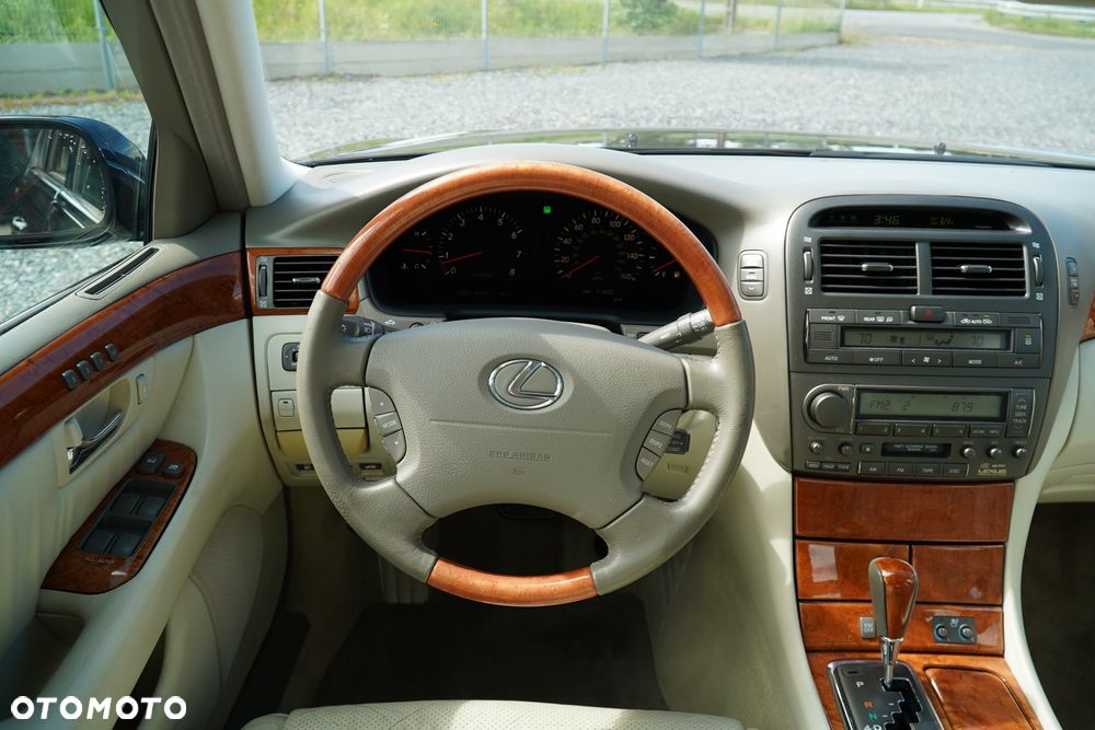 Lexus LS Standard - 10