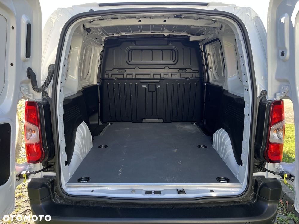 Toyota PROACE CITY - 21