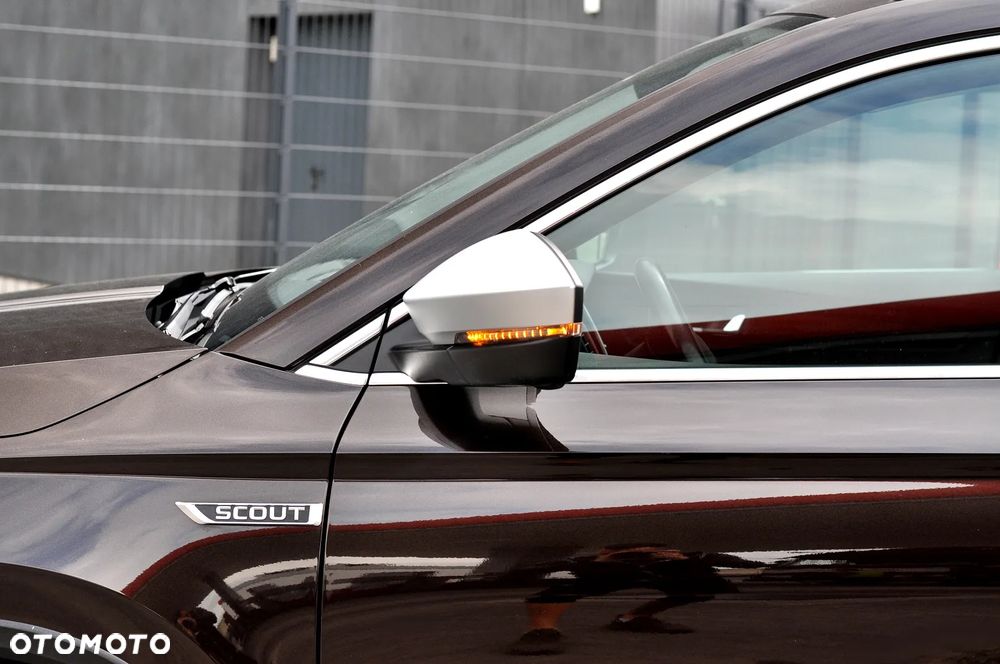 Skoda Karoq 2.0 TDI SCR 4x4 Scout - 13