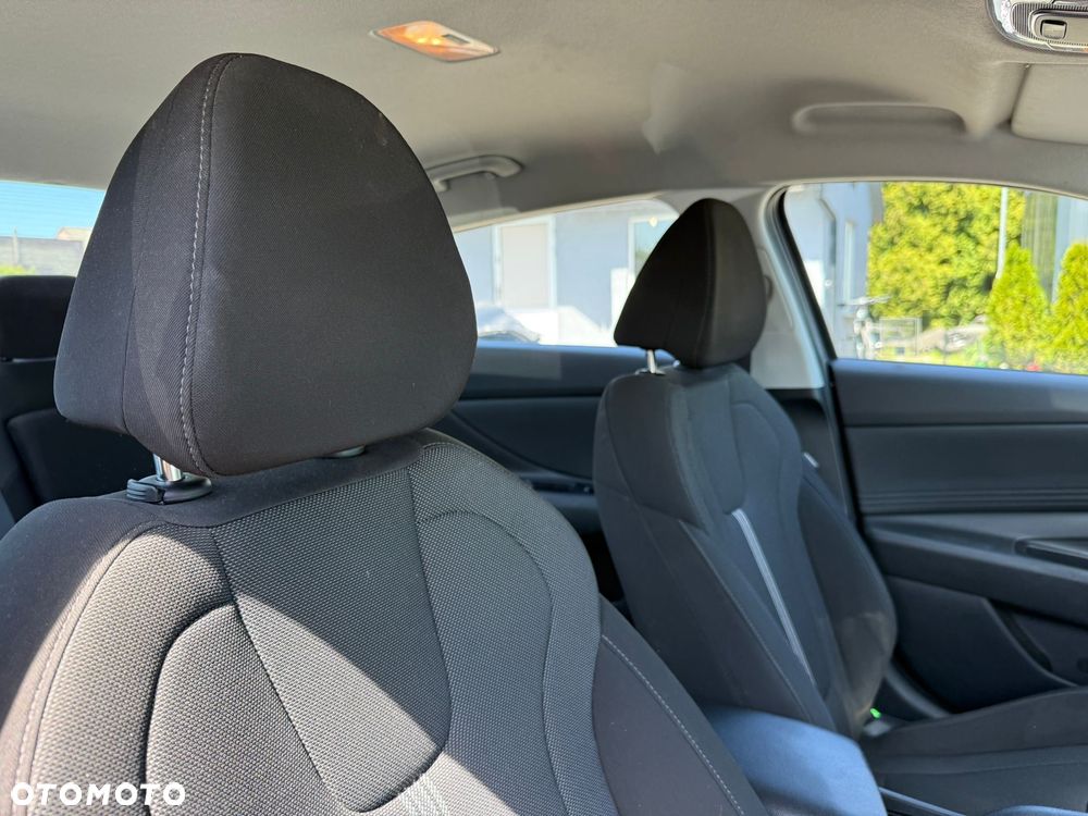 Hyundai Elantra 1.6 Modern CVT - 25