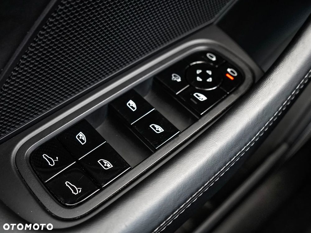 Porsche Panamera Turbo - 19