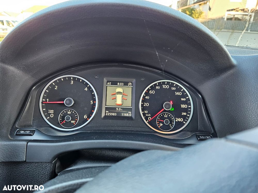 Volkswagen Tiguan 2.0 TDI 4Motion DSG BMT Sport & Style - 10