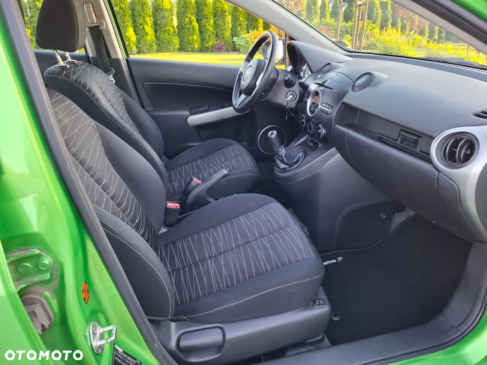 Mazda 2 1.3 Exclusive+ - 38