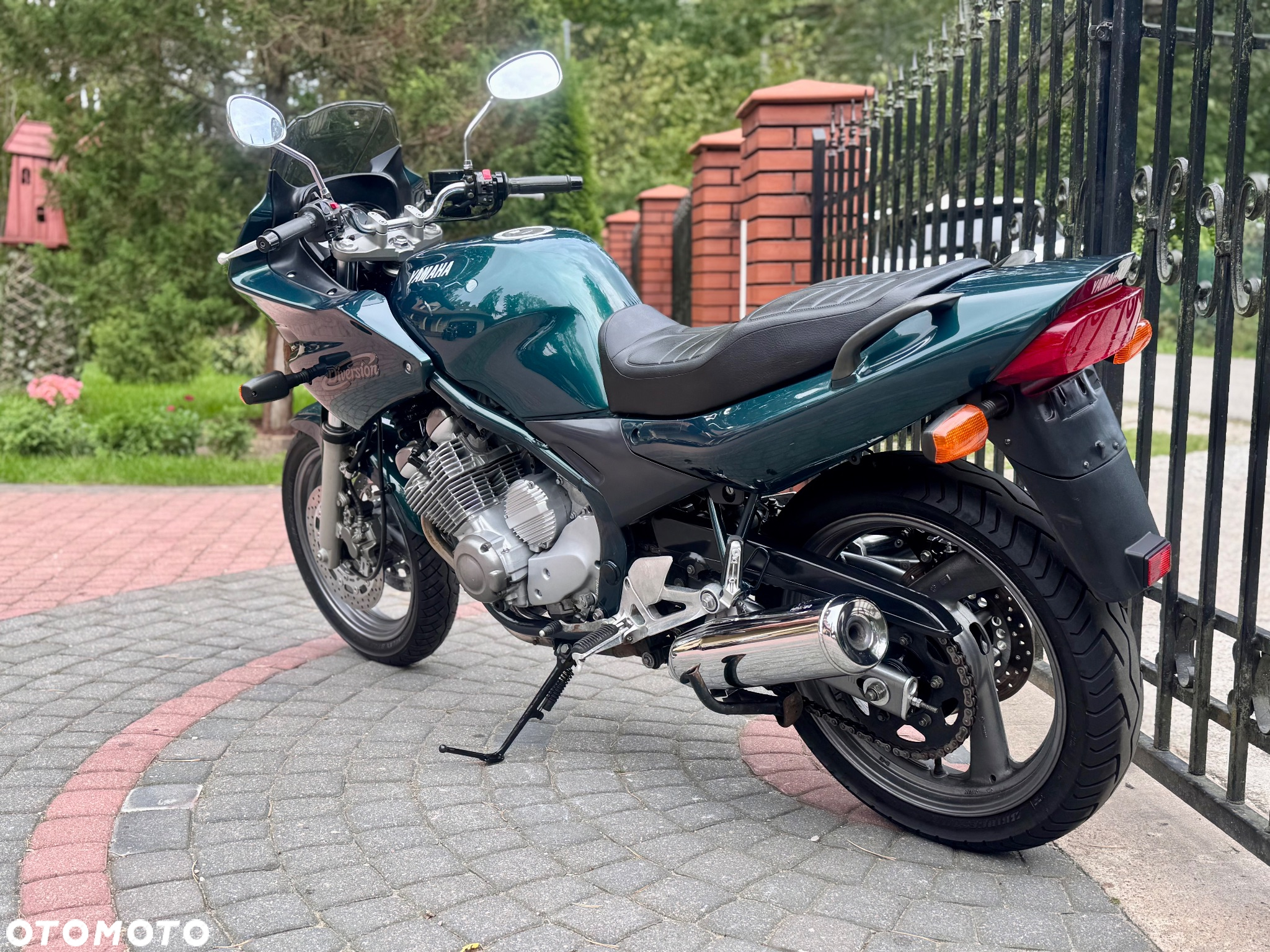 Yamaha XJ - 8