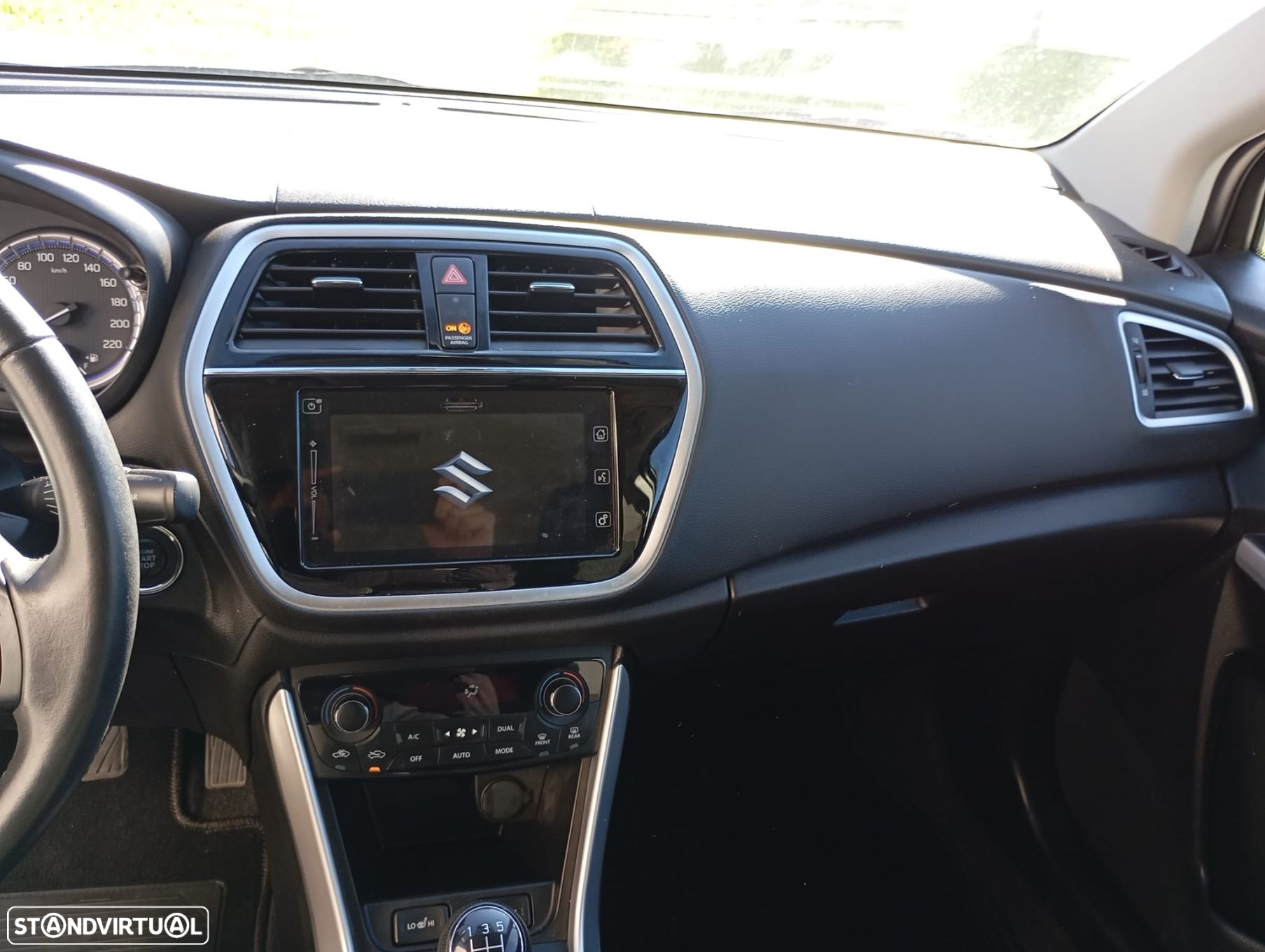 Suzuki S-Cross SX4 1.0 T GLX - 18