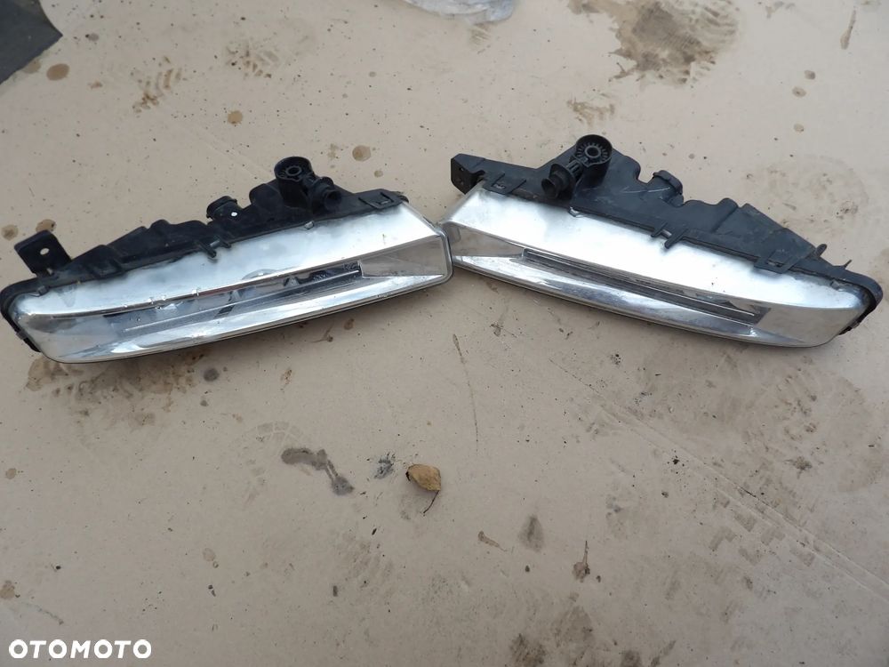 BMW - G30,G31 - LEWY HALOGEN - DEMONTAŻ - EUROPA - 7349131 - 1