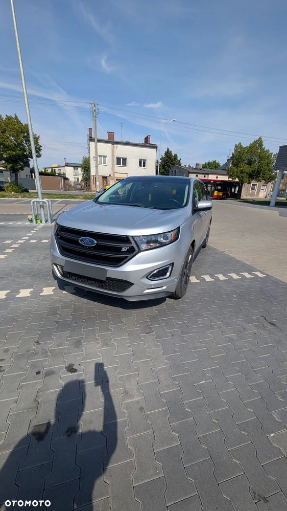 Ford Edge - 4