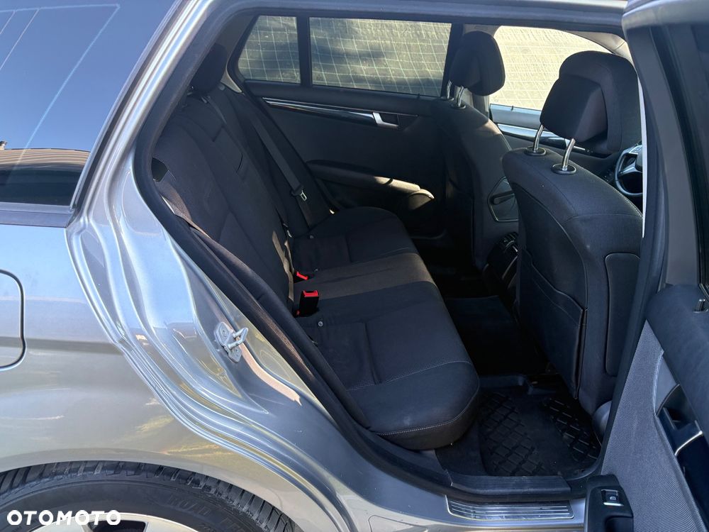 Mercedes-Benz Klasa C 200 CDI DPF BlueEFFICIENCY Special Edition - 12