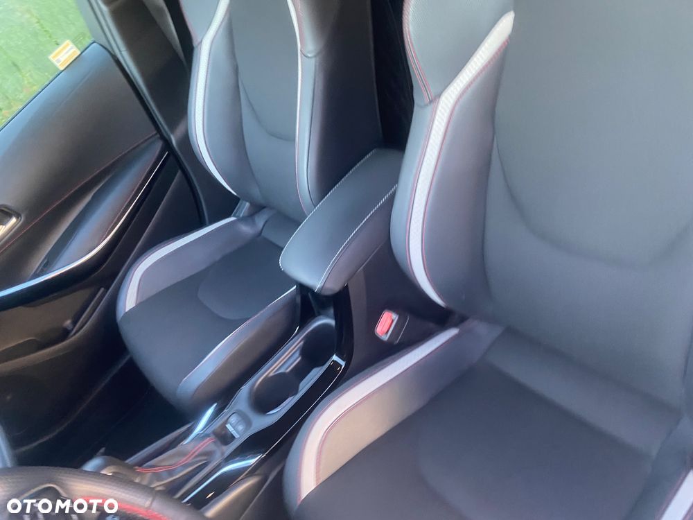 Toyota Corolla 1.8 Hybrid GR Sport - 16